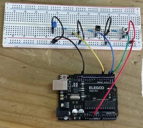 Curso 2022-23 3C&R Práctica 4 Arduino - Luis Vaquerizo